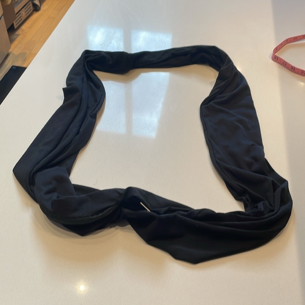 Infinity Scarf with Zippered Pocket, Black - Picture 4 of 6